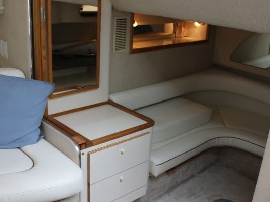 Express Cruiser Yacht Private Yacht Charter in Newport Beach