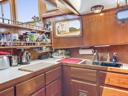 Yacht Charter Marina del Rey