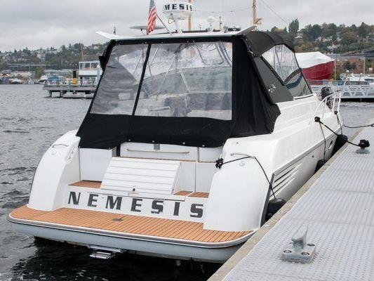 Express Cruiser Yacht Boat Charter in SEATTLE
