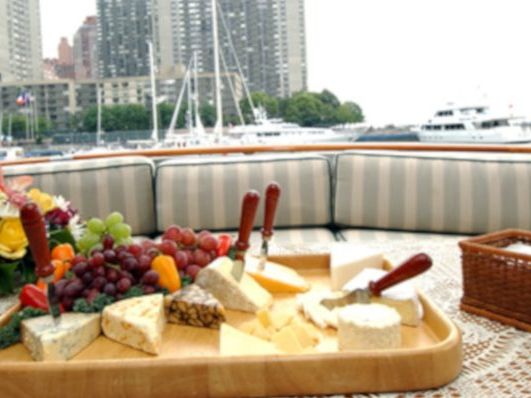 NEW YORK Yacht Rental
