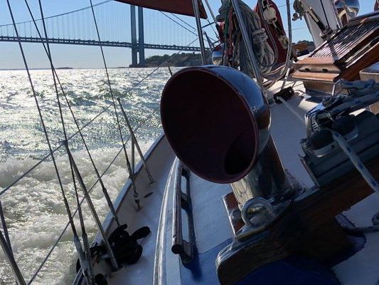 Classic Sailboat Yacht Charter in NEW YORK