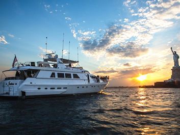 Motor Yacht Yacht Rentals in JERSEY CITY