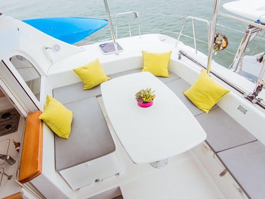 Catamaran sailing yacht Yacht Charter in