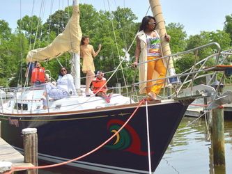 Monohull Sailboat Yacht Rentals in Annapolis