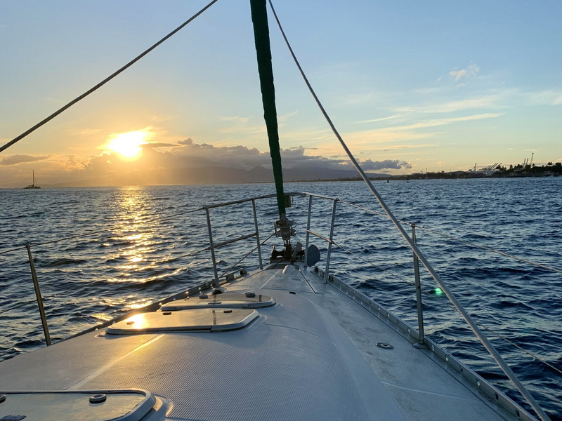 Hawaii Honolulu Oahu boat rental & yacht charter OnBoat Inc